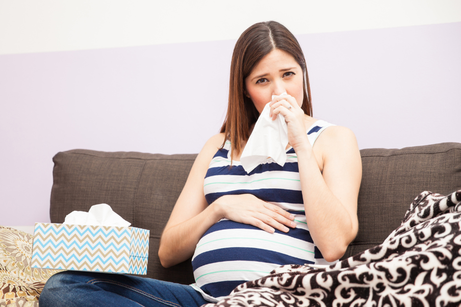 Przeziębienie w ciąży – jak sobie z nim radzić?